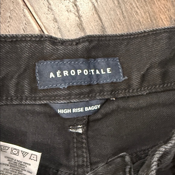 Aeropostale Women’s Black Jeans - Picture 2 of 5